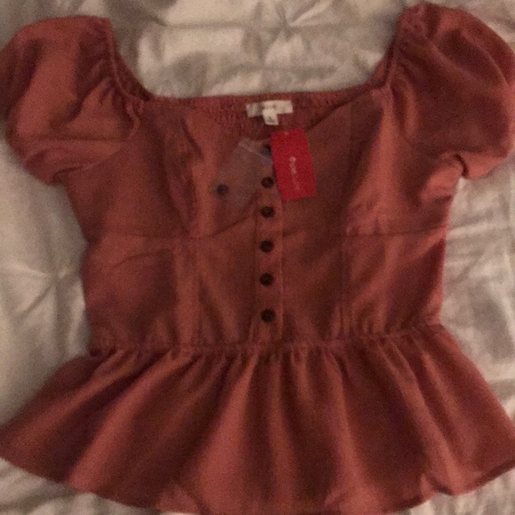NWT mauve/peachy pink peplum button top - Picture 4 of 4